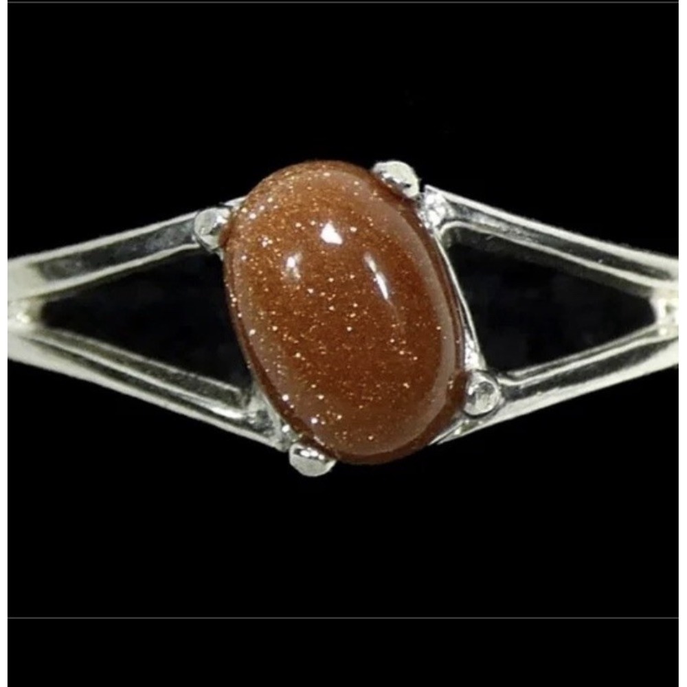 Sterling silver prong set goldstone ring in Split Shank Size 8 #598